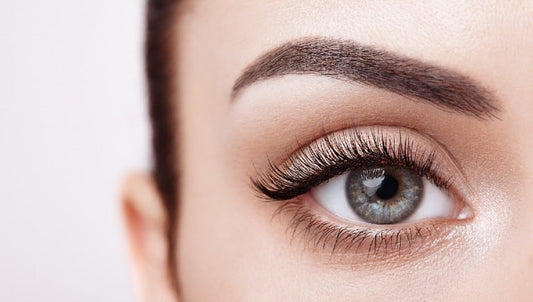 Compare Castor Oil to Other Eyelashes Growth Products [2025]
