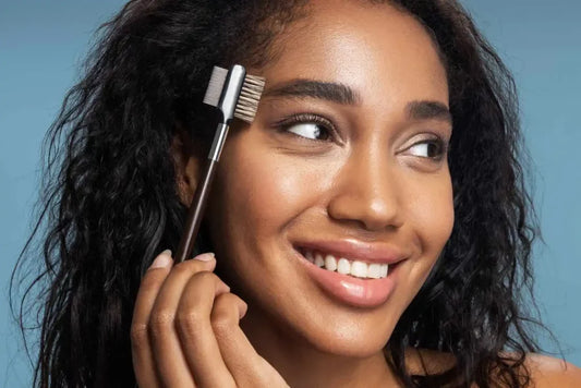 Castor Oil for Eyebrows: The Natural Way to Fuller Brows